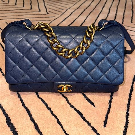 chanel trapezio bag